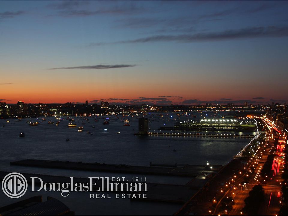 1st image of 200 Chambers St APT 25C