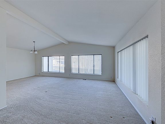 5th image of 504 Lake Havasu Ln