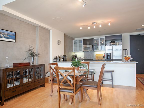 4th image of 1494 Union St Unit 301