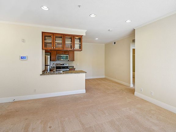 4th image of 22681 Oakgrove Unit 633