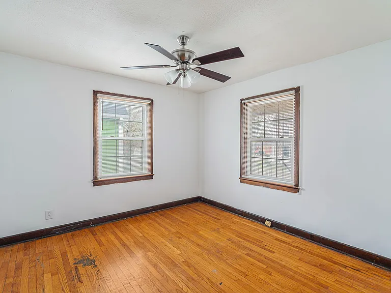 1609 Dunbar St — Photo 11