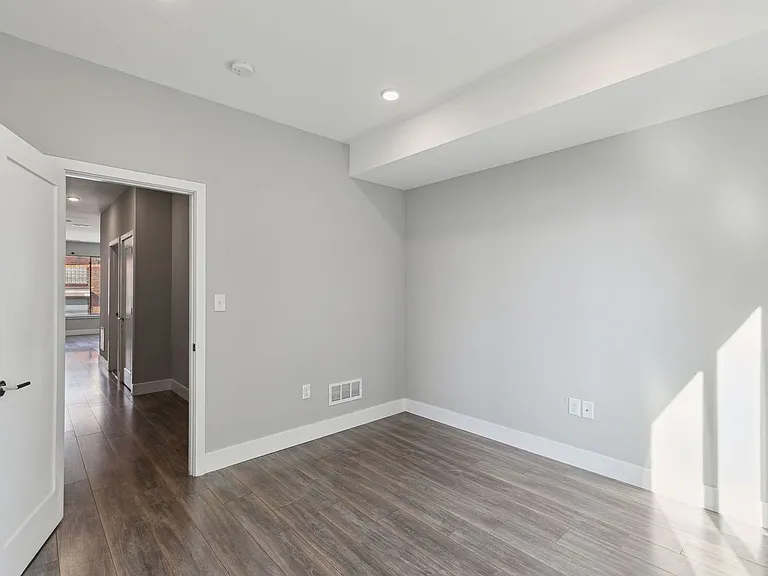 1845 E Huntingdon St — Photo 88