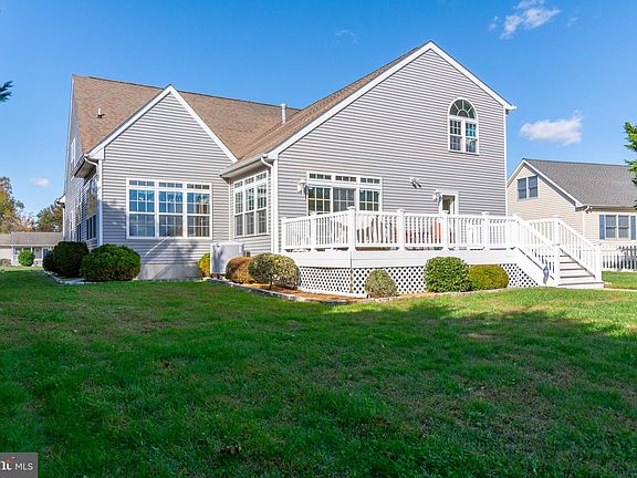 5th image of 18 Dove Knoll Dr