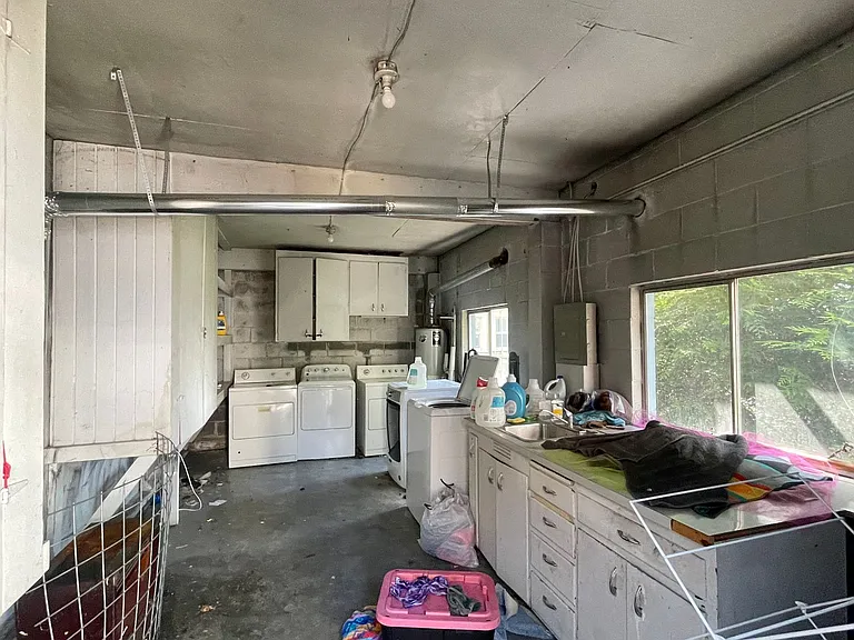 1014 N Garden St — Photo 69