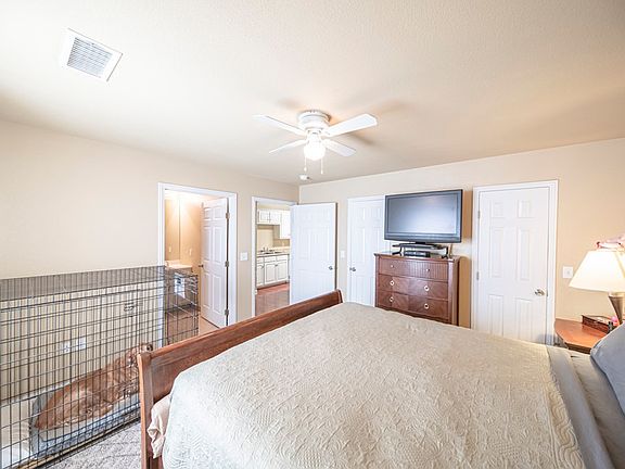 5th image of 1116 Laredo Dr