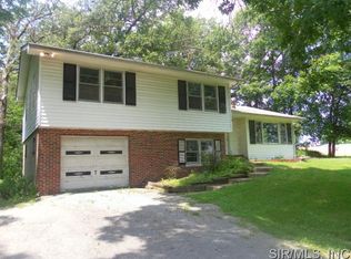 6033 Roachtown Rd, Millstadt, IL 62260