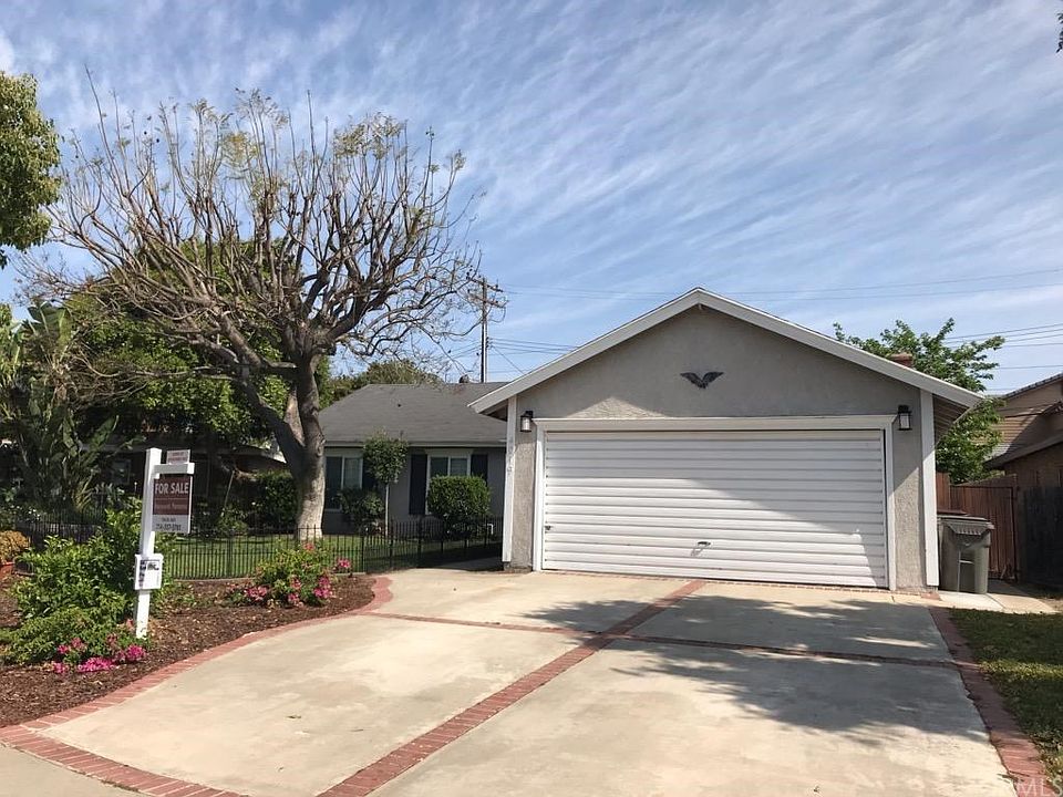 1st image of 4019 W Wisteria Pl