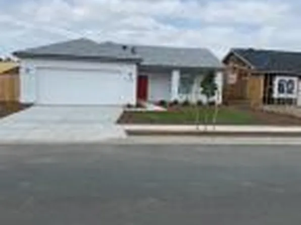 1163 S Creekside St, Porterville, CA 93257