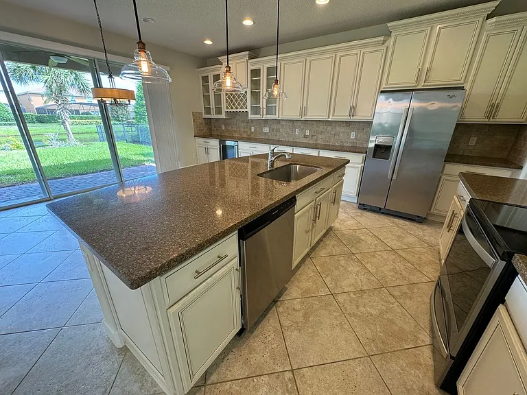 12119 Uleta Ln — Photo 23