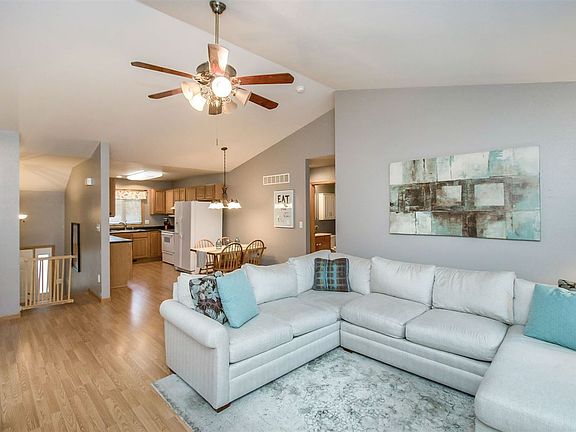 2nd image of 90 Shannon Dr