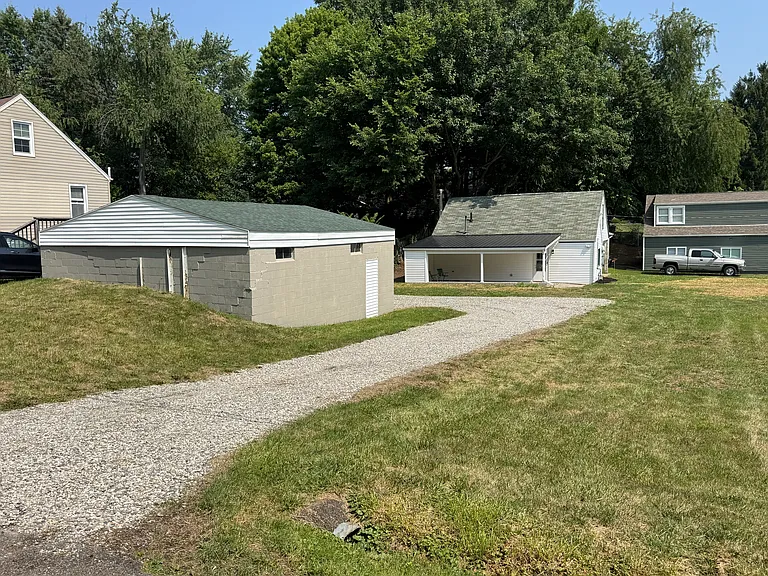 437 Genoa Ave NW — Photo 18