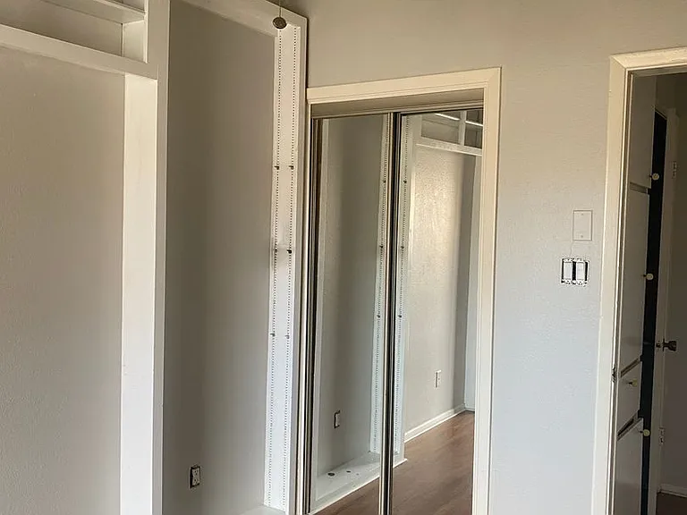 612 Park Pl #301 — Photo 29