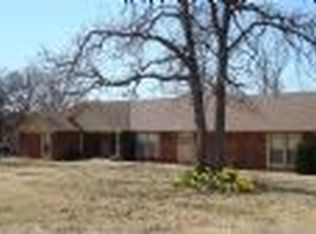 10001 Woodview Dr, Oklahoma City, OK 73165