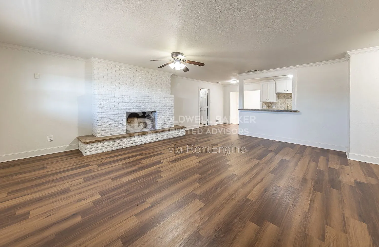 3 bed, 2.0 bath, 1932 sqft, $1,650 — Photo 4