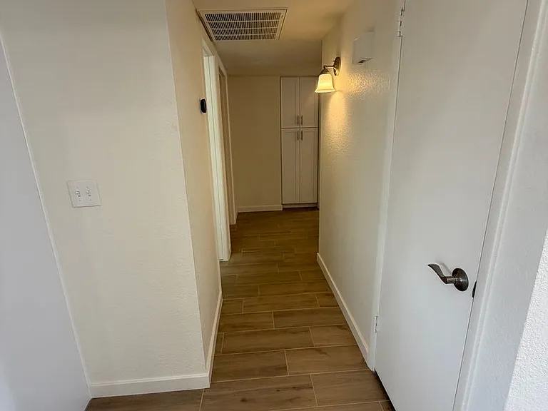 12658 N 42nd Ave — Photo 11