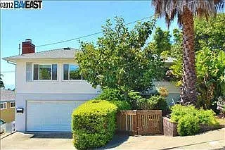 18321 Carlwyn Dr photo 1