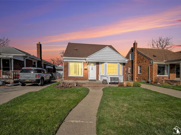 9904 Becker Ave, Allen Park, MI 48101