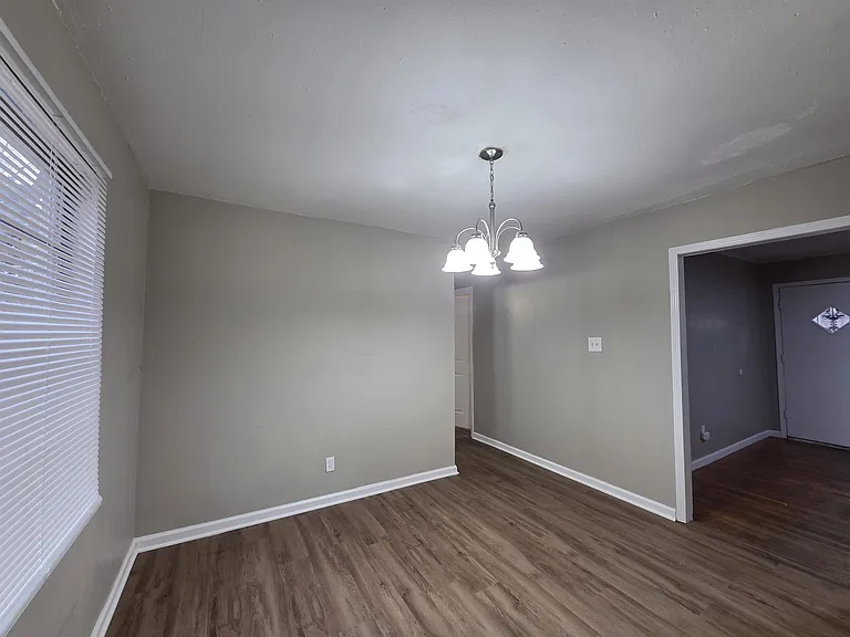 4535 Beacon Hill Dr — Photo 10