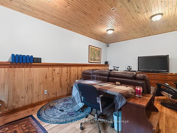 5th image of 324 Rantz Rd