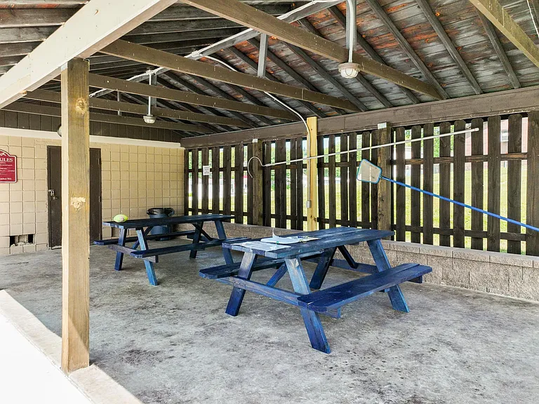 Port Royal Village — Photo 9