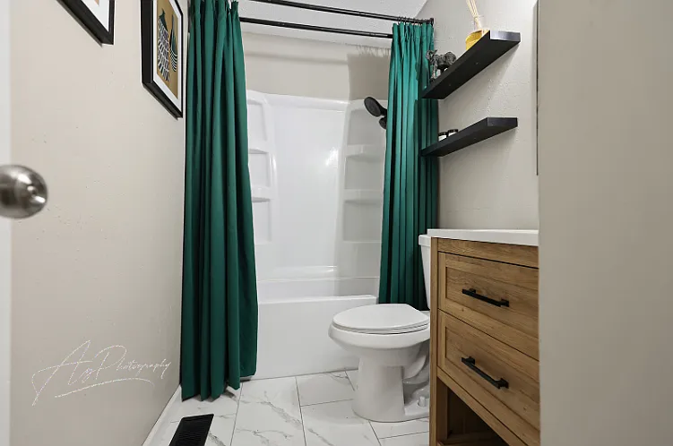 10848 Kingbee Pl #MAIN — Photo 8