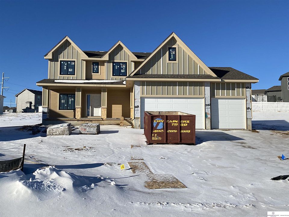 1st image of 11908 S 111th Avenue Cir