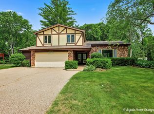 4718 Lake Dawnwood Dr, Johnsburg, IL 60051