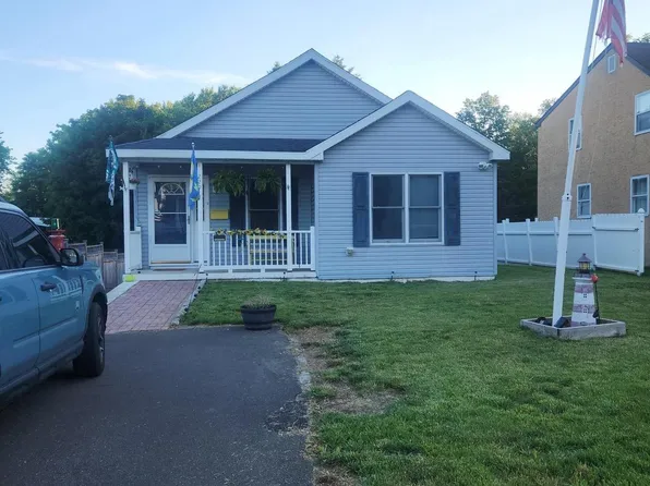 229 Central Ave, Hatboro, PA 19040