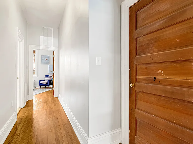 1208 W Franklin St #B — Photo 11