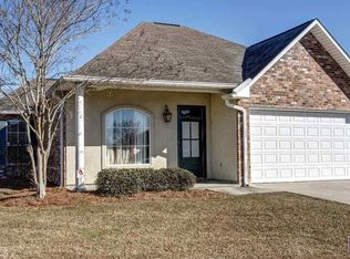 40452 Fox Run Dr, Gonzales, LA 70737