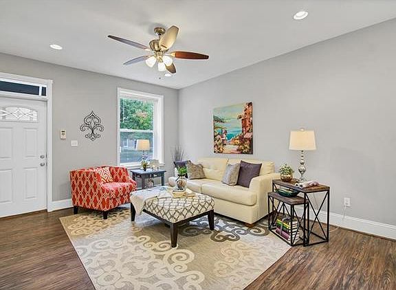 4th image of 4256 Norfolk Ave