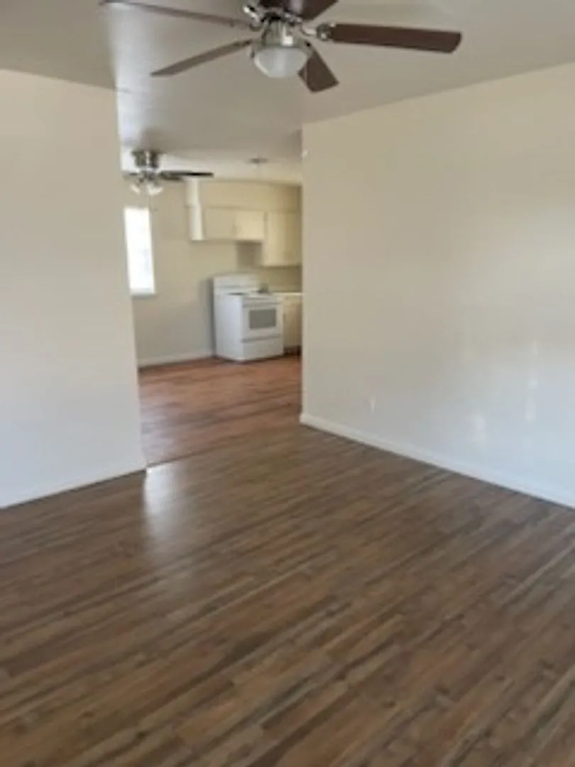 Nice Home In The Ridgecrest Area. Pets Negotiable With Owners Approval — Photo 2