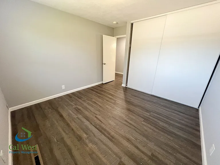 1567 Oriole Ave — Photo 19