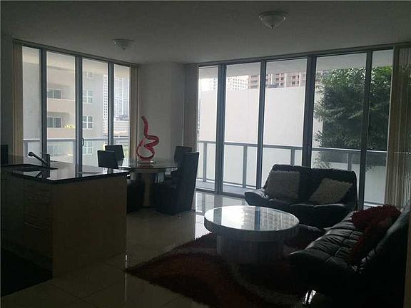 4th image of 1111 SW 1st Ave APT 1220-N