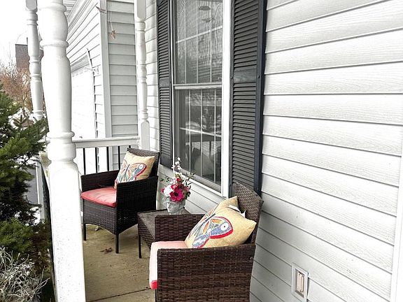 2nd image of 20 Mellowbrook Dr