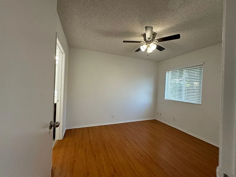 5050 Klump Ave — Photo 23