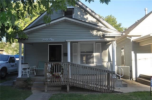 1st image of 41 S 11th St