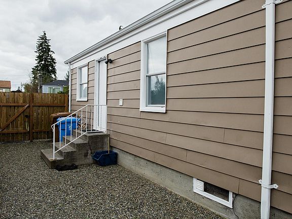 4th image of 4909 N 28th St