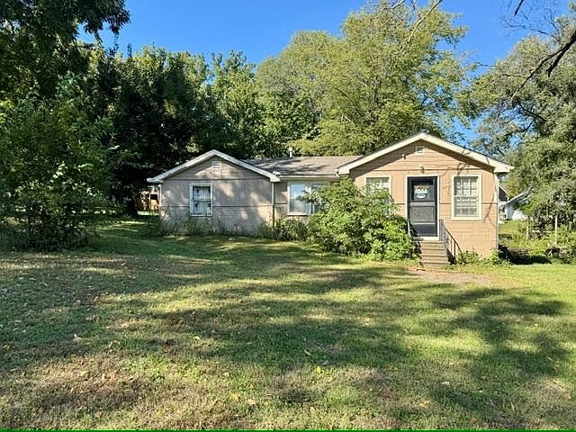 1st image of 10020 W 51st St