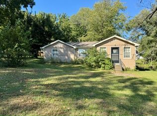 10020 W 51st St, Merriam, KS 66203