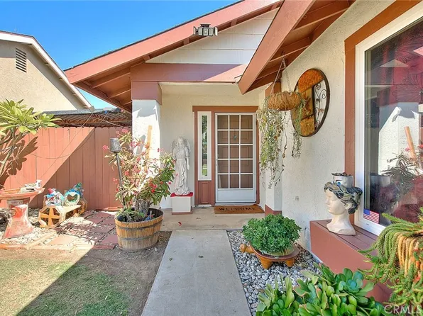 2719 Bear Creek Pl, Ontario, CA 91761