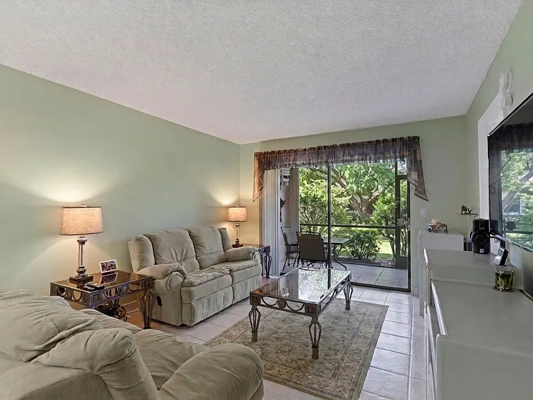 3325 Jaywood Ter #1090 — Photo 1