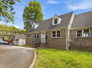 86 N Farview Ave FLOOR 1, Paramus, NJ 07652