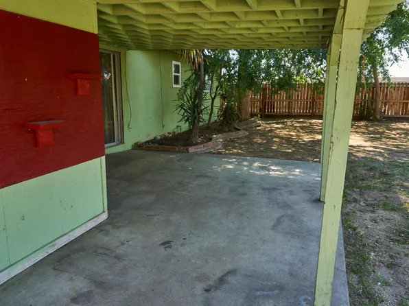 (undisclosed Address), Fresno, CA 93726