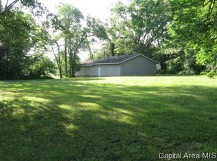 12 Powell, Riverton, IL 62561