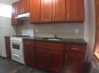 364 15th St #2A, Brooklyn, NY 11215