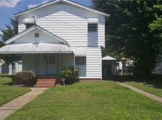 382 Sampson Ave, Hampton, VA 23661