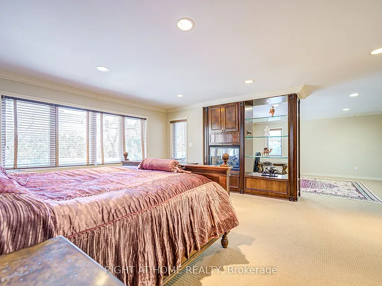 49 Arjay Cres — Photo 38
