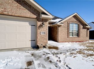 1260 Chattie Dr, Centerton, AR 72719