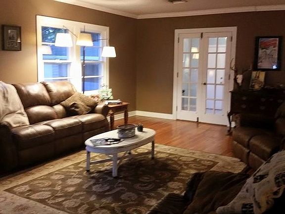 Living Room
						:
						Living room with gas log fireplace